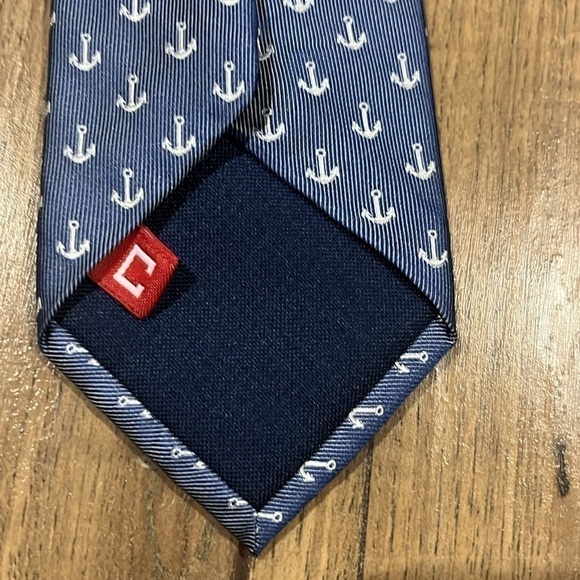 Chaps Men's 100%Silk Anchor Pattern Blue Tie Size One - Picture 4 of 8